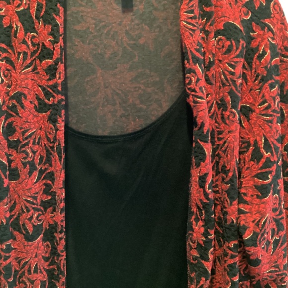 JM Collection woman’s top. Size 1x. - Picture 3 of 9